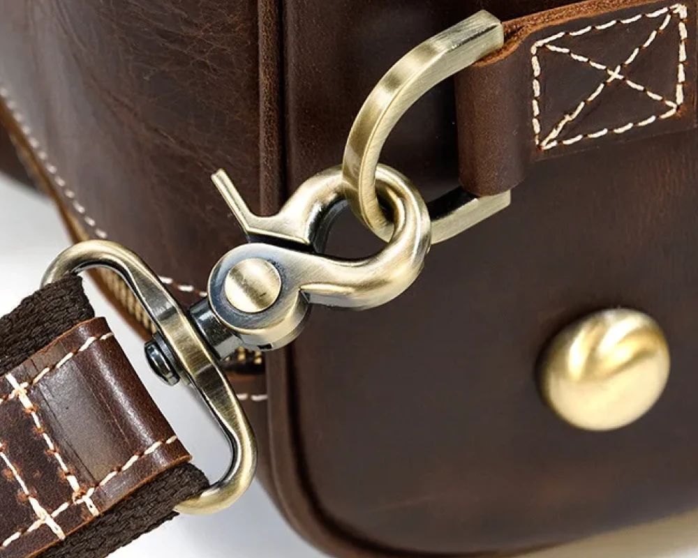 medium luggage with wheels